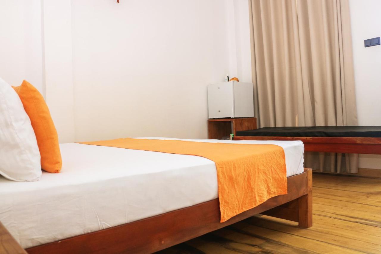 Anb Surf View Hotel Tangalle Bagian luar foto