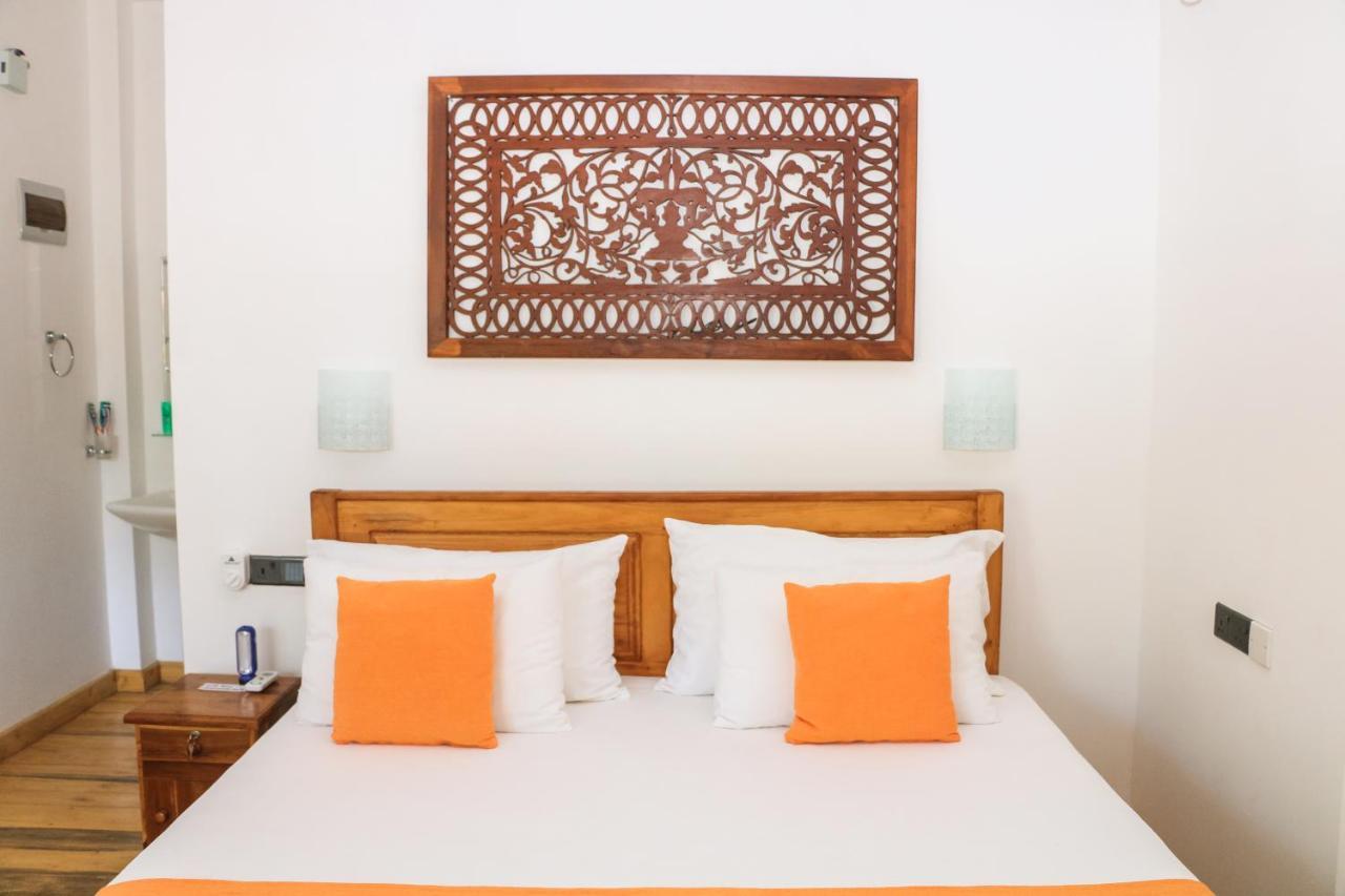 Anb Surf View Hotel Tangalle Bagian luar foto