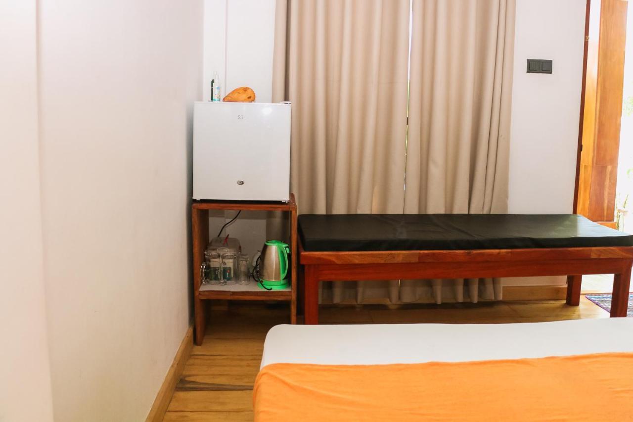 Anb Surf View Hotel Tangalle Bagian luar foto