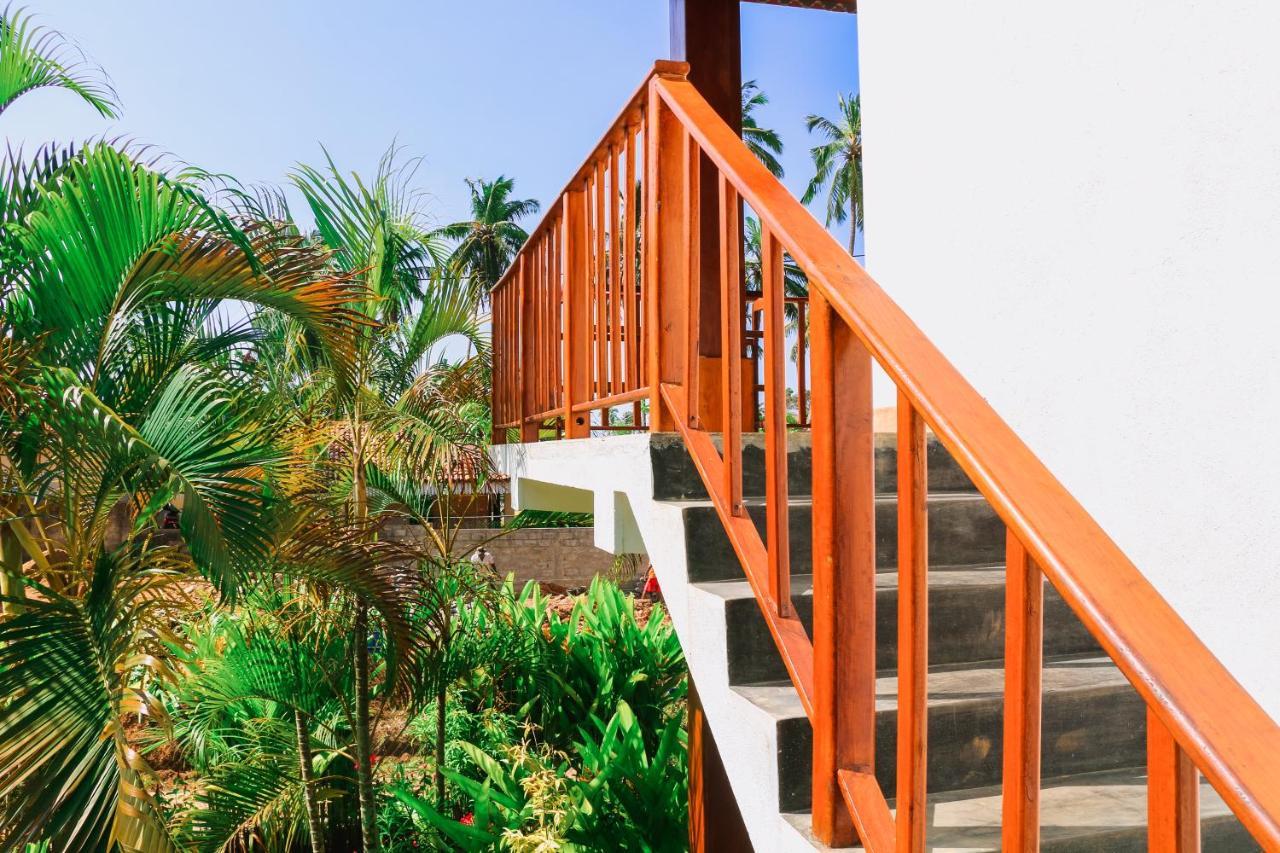 Anb Surf View Hotel Tangalle Bagian luar foto