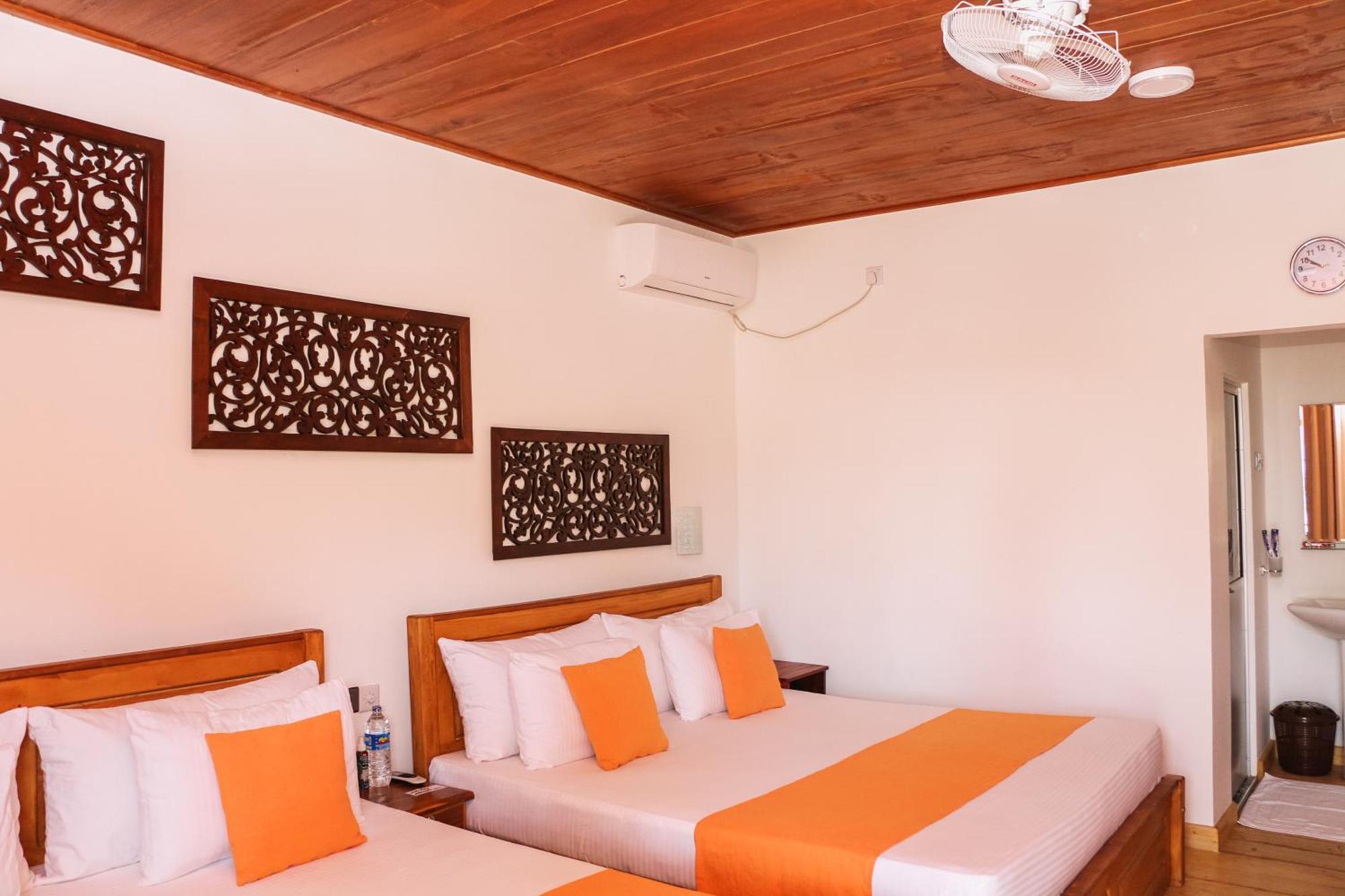 Anb Surf View Hotel Tangalle Bagian luar foto