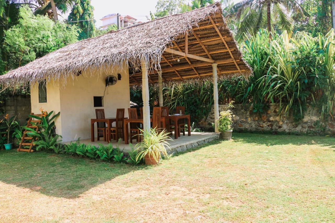 Anb Surf View Hotel Tangalle Bagian luar foto