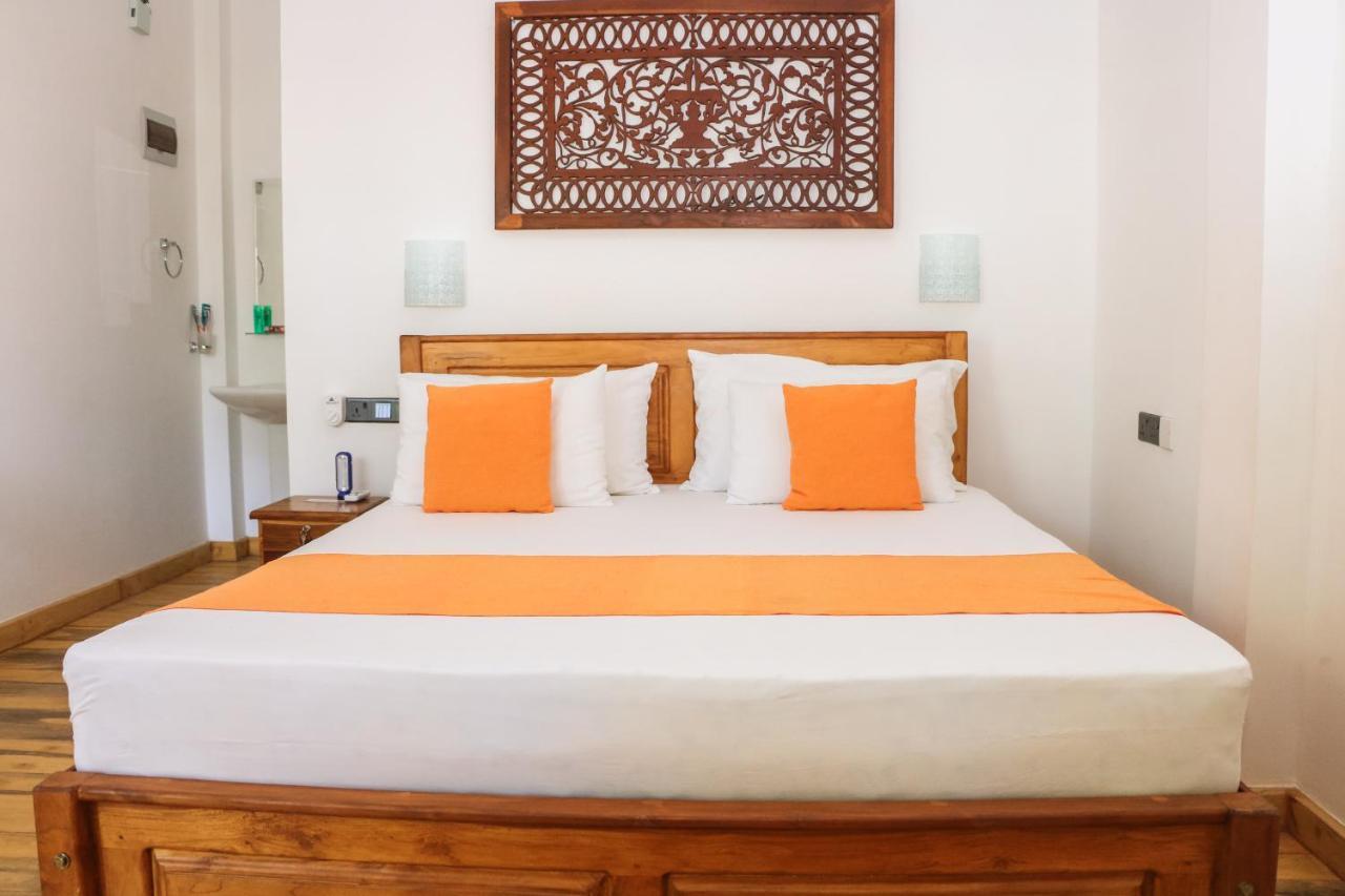 Anb Surf View Hotel Tangalle Bagian luar foto