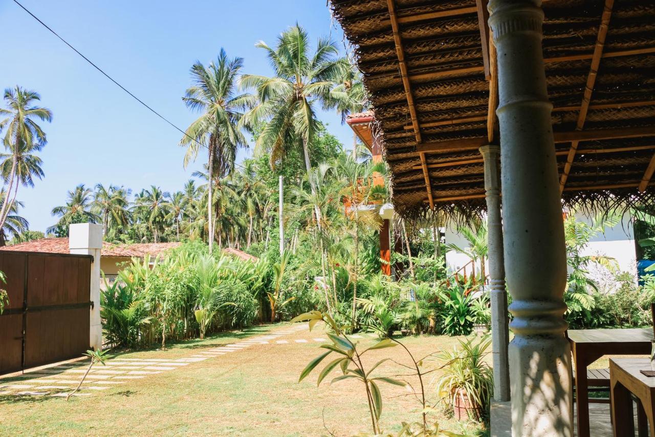 Anb Surf View Hotel Tangalle Bagian luar foto