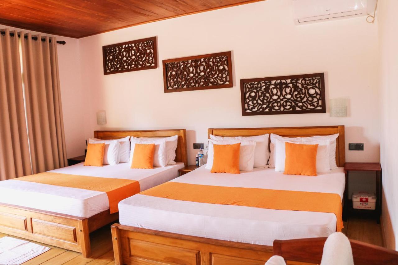 Anb Surf View Hotel Tangalle Bagian luar foto