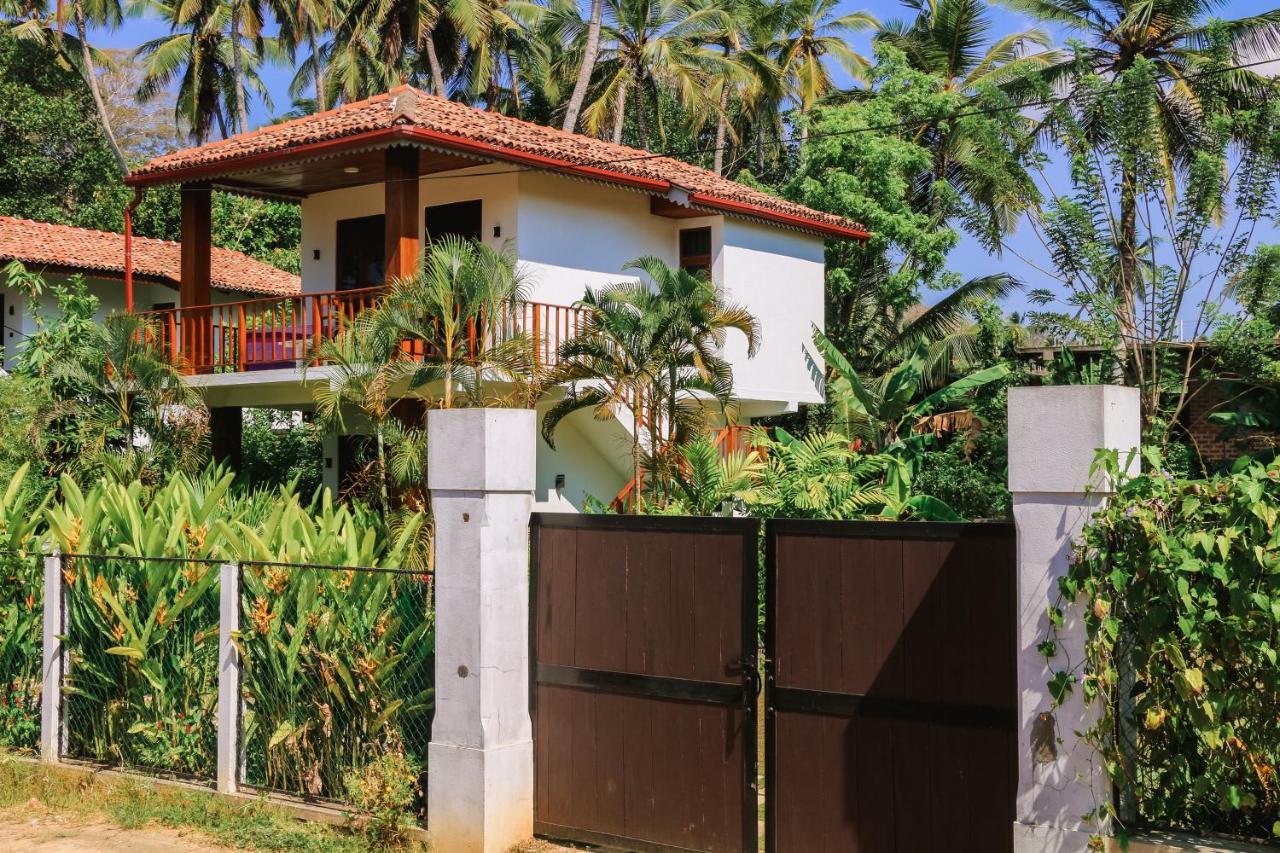 Anb Surf View Hotel Tangalle Bagian luar foto