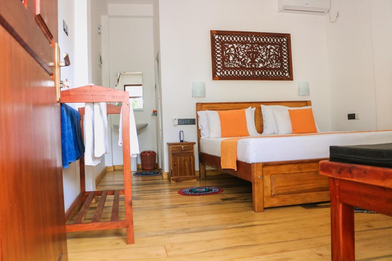 Anb Surf View Hotel Tangalle Bagian luar foto