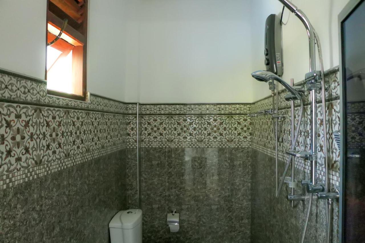 Anb Surf View Hotel Tangalle Bagian luar foto