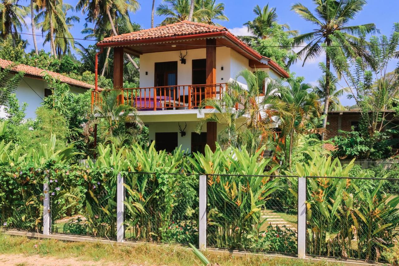 Anb Surf View Hotel Tangalle Bagian luar foto